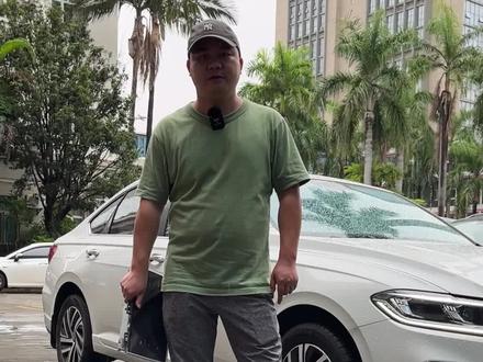 现在开大众车的车友们都不喜欢改装了,在几年前大众车养活了很多很多我们都同行,如今时代已变,大众的车友都不改装屏幕了#宏普达 #大众朗逸 #朗逸改装案例 #途岳改装 #大屏导航