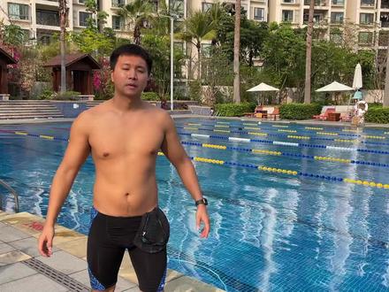 在泳池怎样优雅地下潜和上浮?|泳池老油条5|梦觉教游泳 #游泳