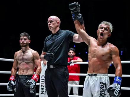 ONE冠军赛2026中国🇨🇳军团四位选手全胜#one冠军赛 #张沛勉VS巴尔博萨 #胡勇VS金加德