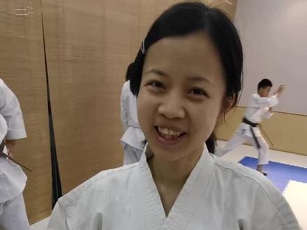 考黑带前的对话,平均50人里能有1人考到黑带,考到黑带训练时间5年左右,你为一件事坚持过5年么?#空手道