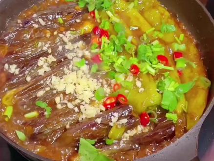酱茄子东北下饭菜的天花板,做法简单,这样做好吃入味,还不油腻 #酱茄子做法 #酱茄子辣椒