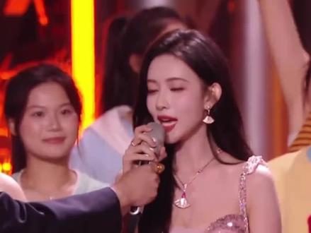 小章2026年第一天来给小印章们送祝福啦!#章若楠 #湖南卫视跨年演唱会 #湖南卫视跨年晚会