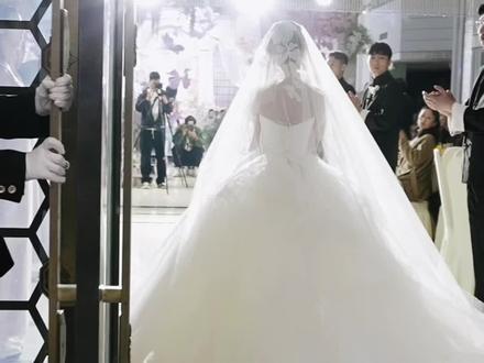 萧枭终于把自己嫁出去了 @萧枭同学 #结婚