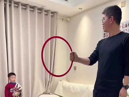 红绿灯这个亲子游戏一定要带孩子玩,让孩子认识红灯和绿灯,学会遵守交通规则#抖音玩法合伙人计划 #妈咪新风向 #高质量陪伴的100种方式 #亲子游戏 #亲子互动