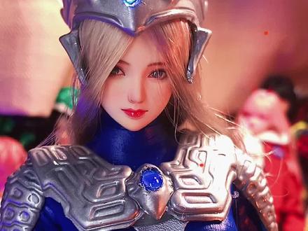 #DIY人偶 #赛罗奥特曼 #万物皆可娘 大雨天赛罗奥特曼的DIY人偶稍稍有点延误哈