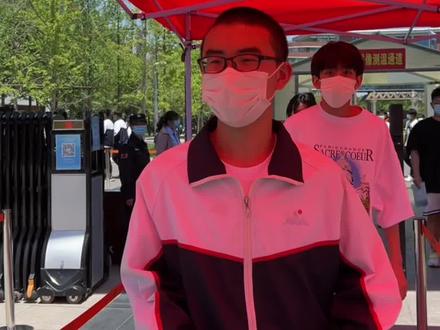 2022年山东高考语文作文题目!第一名走出考场的考生回答!#潍坊 #高考 #高考语文