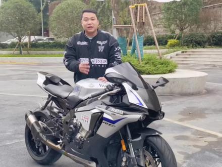天上飞机 地上雅马哈R1 男人的梦想#机车 #雅马哈 #雅马哈r1 #雅马哈r1m #机车测评
