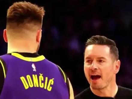 球迷看到的问题,球队自己能发现吗 球迷看到的问题,球队自己能发现吗#湖人 #詹姆斯 #东契奇 #nba