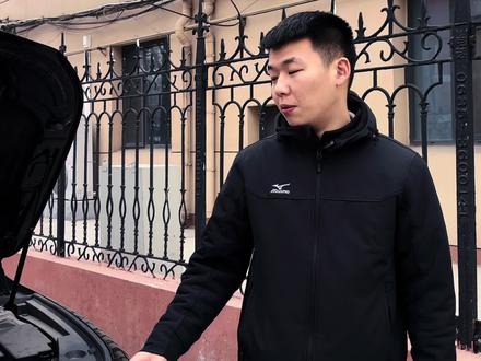 年前去做保养的红旗车主注意了 这两个部件我们可以自己动手更换#红旗 #红旗h5 #空气滤芯 #空调滤芯