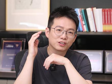 1条视频3天涨粉100万,他是怎么做到的?#在下辉子 #爆款短视频创作 #原野拆商业 #高考 #北大