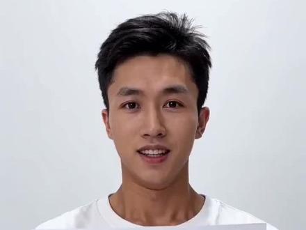 这这这自己手搓的?你信吗? #教你用ai制作视频 #小米 #小米yu7 #汽车模型 #手工diy