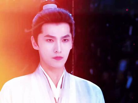 不然你以为杨洋凭什么被骂三年,还能一直稳居顶流?#杨洋 #雨霖铃 #人物故事 #抖音精选