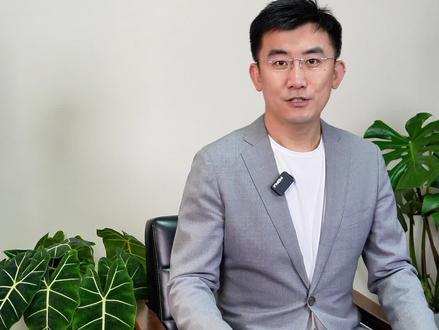 每天都扔垃圾,“扔垃圾”用英语怎么说? #涨知识#ket #启蒙英语 #小学英语 #初中英语