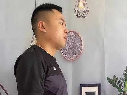 今天教你球场上最帅的转拍#羽毛球 @DOU+小助手