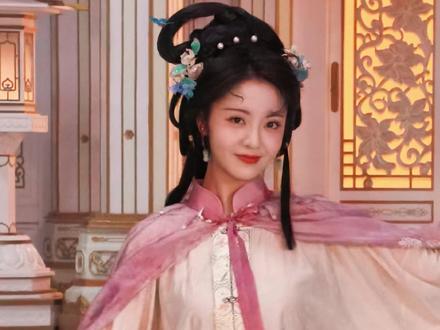 快夸我像蝴蝶#四月晨晨 #与君岁岁安 #盛世天下刘贵妃