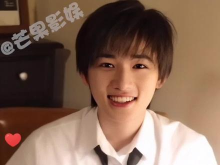 oh~#宋亚轩 和#吴彤 互相试探底细,小宋综艺感有进步啊#马嘉祺 #萌探探探案 #综艺 #娱乐播报台 #娱乐新星夏日打卡
