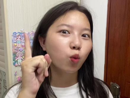 “外贸面试的时候,HR最常问这5个问题,你要是回答错,基本就凉了:
自我介绍:别背简历!突出你对外贸的理解+学习能力,比如‘我擅长主动找客户,也喜欢研究平台运营’。
为什么做外贸?别说钱,要说你喜欢跟人沟通,喜欢了解海外文化,有语言优势等。
你之前做过客户开发吗?哪怕没有经验,也可以说‘了解过如何用谷歌地图+领英找客户’。
接单流程你了解吗?大概说出:开发客户→报价→下单→出货→售后,别说‘不清楚’。
你愿意加班吗?不要说‘随便’,可以说‘能接受合理范围,重点是效率’。
面试不是背答案,而是表现出你在思考和学习。把这段记下来,用上它,HR对你印象直接加分。#干货都在这 #外贸面试技巧 #外贸面试问题 #教你一招