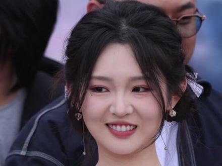 #李柯以#金丝雀养成手记 #剪映 李柯以开机大吉