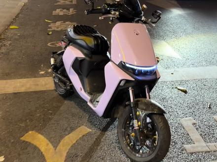 九号机械师 粤酷加固车架
mzmix系统
配置如下
前轮:
Rpm Ls Pro 385台湾前減震
Mfz 雅典娜轮毂2.5J
米其林110-70-12轮胎
一体轴套
黑名单赛道220刹车盘
车力屋fcc100卡钳
后轮:
Pteng平叉
比博士 Rst6 后減震熊猫3000wp
车力屋f901卡钳台湾赤道220刹车盘
其他:
全车定制油管
20串68ah 电池 550保护板
远驱450控制器
全车新车売
仿品巴风特裸把一套猎户座改mz大线开关
明浙m4直推上泵#九号#机械师