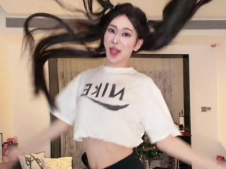 我怎么这么好看~ #金哥摇