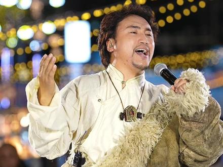 来自草原的牧歌
#丹镇给嘿嘿现场 #丹镇上海 #歌唱比赛