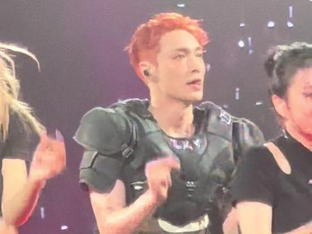 小羊蹦蹦跳跳朝我走来啦~#张艺兴