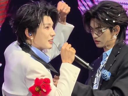 好帅啊这不是结婚现场嘛#郝熠然 #云旗 #演唱会 #神级现场 #一起走花路