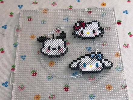 可爱又简单的挂链小拼豆!快学起来吧,初八艺玩一舍正式营业啦,欢迎大家来玩哦~#拼豆 #拼豆豆 #拼豆图纸 #拼豆教程 #拼豆豆手工