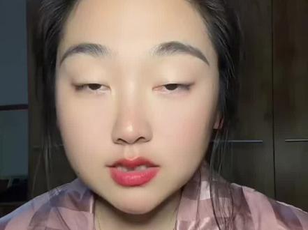 招商银行积存金手续费3块钱一克,交易时间是交易日9点10分到次日凌晨2点,还可以兑换实物金条,总体看来还是比较合适的。#招商银行积存金 #积存金手续费