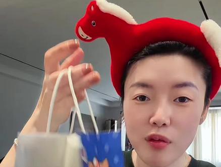 瑞幸新品全冰奶酪美式好不好喝?和小黄油美式什么区别#五月老喝家 #宝藏咖啡点单攻略 #咖啡 #满级吃商挑战赛 #全冰奶酪美式