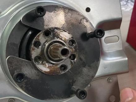 海尔波轮洗衣机换轴承2