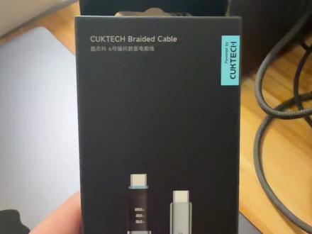 带屏幕的数据线吗?有点意思#酷态科