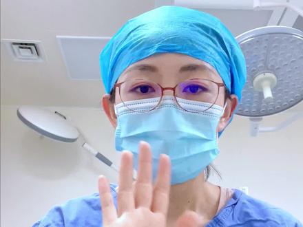 甲下恶性黑色素瘤,判断标准ABCDEF法则!#黑色素瘤 #恶性黑色素瘤 #黑色素瘤转移 #皮肤病医学知识科普#甲下恶性黑色素瘤 @抖音创作者中心 @DOU+上热门