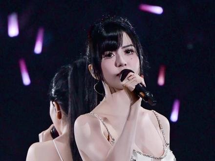 BY2 上海演唱会 《我知道》 #BY2#by2上海演唱会#by2撇清关系#by2演唱会
2025/12/28上海站 《我知道》