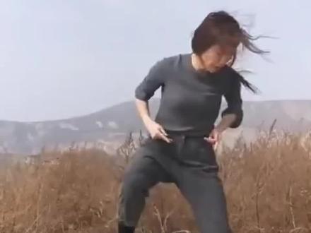 2 十二年前,女人的至亲被害,凶手至今不明,如今她十年学艺归来,却一行只想贪图享乐,将复仇抛到九霄云外,直到仇人找上门来.....#剧情#因为一个片段看了整部剧#百亿剧好看计划#短剧#纨绔大小姐