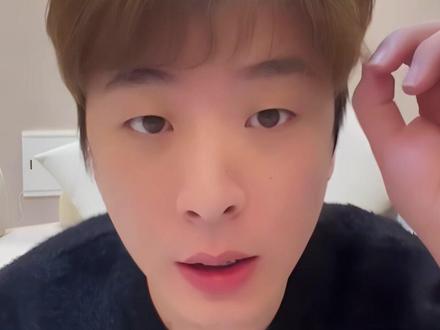 真实电竞:Theshy暂离不是受到喷子的影响。 真实电竞:但是喷子少点Uzi也许会回来。lpl至少还有两年。#lpl #Theshy #Uzi #iG