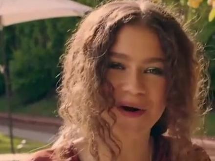 #zendaya 在中最喜欢的镜头是?#荷兰弟 和老吉一起时旁若无人?听她讲#蜘蛛侠 幕后故事#荷兰弟赞达亚