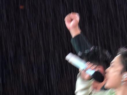 全世界最伟大的雨中谢幕 |《吉祥如意》厦门20260328
|凤凰传奇吉祥如意巡演2.1
#演唱会是一个巨大的乌托邦 #曾毅玲花 #凤凰传奇 #凤凰传奇厦门演唱会 #凤凰传奇天下第一好
除了我被淋亖之外