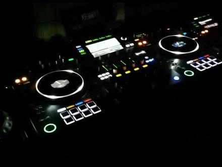 这首~唐吉可德~里面的疯狂青蛙🐸你们还记得吗?#dj #经典dj #经典舞曲dj #dj打碟 #8090后 #蹦迪 @晓晓Reborn