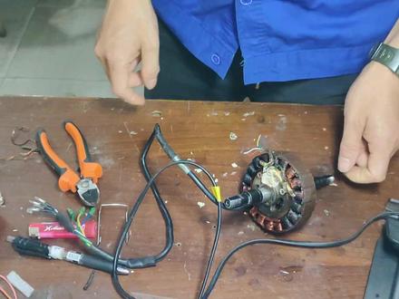 代驾折叠电动车电机拆解,电动车电机维修 #拆解 #维修工 #电动工具维修 #维修电工 #电瓶修复技术 #电动机 #机电维修 #电机拆解 #电动车维修 #电机