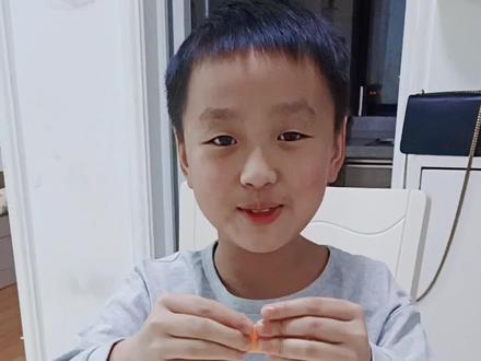 #橡皮泥 #亲子手工 #热点小助手 英杰教你做汉堡