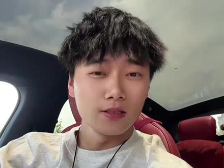 小米SU7 Yu7这款遮阳帘我真的找了好久,无需卡扣,无需背胶,采用静电吸附,彻底把遮阳帘塌陷的问题给解决了。像一个女生都能 轻松安装 #天幕遮阳帘 #su7遮阳帘 #yu7遮阳帘 #车上必备的实用物品分享