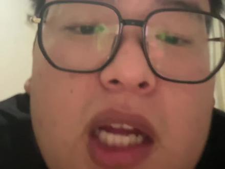 我希望咱们所有的文科生,现在先不用焦虑,或者说直接就是崩溃,我们可以期待一下分数,2023年的一年本科线465分,当时老师就说了,是因为改卷的非常宽松,今年这个471分的文科本科线远超老是预估的440,排除一些客观因素存在,我仍然觉得今年的本科线文科线过高,大家可以期待一下,今天的分数应该会有惊喜,比如说历史,大家可能的分数都比较高。#内容过于真实 #河南高考分数线 #河南高考分数线 公布#高考成绩 #知识分享