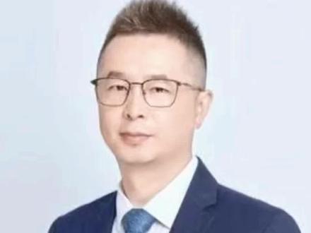 取消出口退税,中国打响出口涨价第一枪 中国这次是真的硬气起来了,不再白白补贴全世界,正式打响了中国制造,中国商品涨价的第一枪#经济 #财经#2026经济风向标 #零距离看懂财经