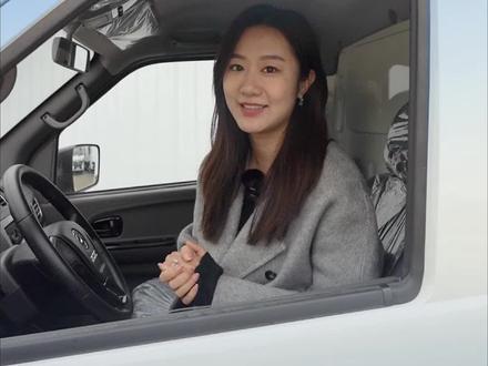 车辆按键操作 东风御风EM26
新能源车在工作生活中带来便利的同时
如何正确使用也是作为车主的必备技能
#东风 #东风蓝卡 #新能源轻卡 #东风御风EM26