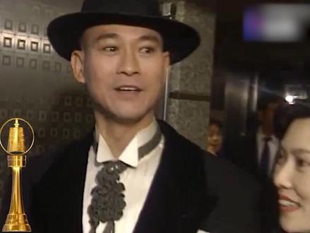 93年郑少秋官晶华参加红毯,彼时的他,刚和肥姐沈殿霞离婚不久。#郑少秋 #人物故事