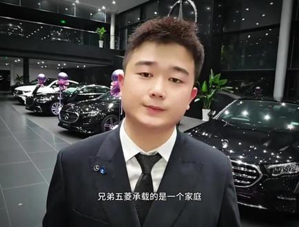 兄弟你会买五菱吗?
五菱承载的是一个家庭!
#星光730#王闪电