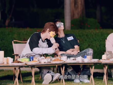 当你已经笑的不行 而你的bro还在加料时#时代峰峻 #族综 #物料 #张泽禹