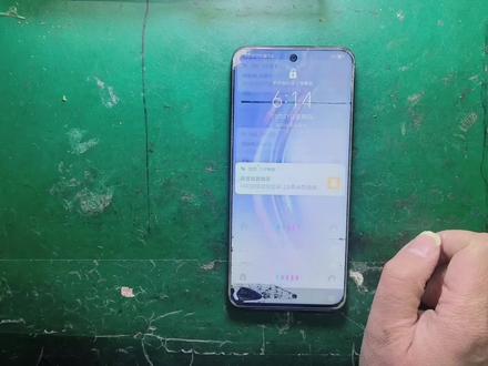 手机维修一一荣耀Ⅹ20se拆机换屏。拆机有风险,仅供参考 #拆机 #手机爆屏修复 #安卓手机维修