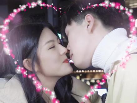 00后小奶狗勇敢“追爱”大九岁的御姐房东,一起吃饼干也太刺激太甜了吧!前方高能~#恋爱 #姐弟恋